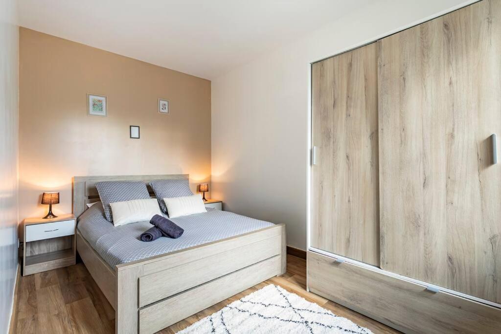 Le Nid - Lormont : Votre Escapade Apartment Exterior photo